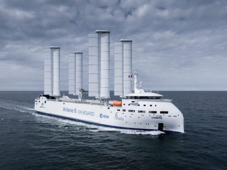 [에코에포트] 돛을 단 세계 최초 친환경 선박 출항!